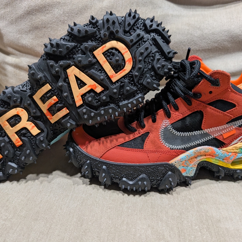 Nike OFF-WHITE Terra Forma Mantra Orange